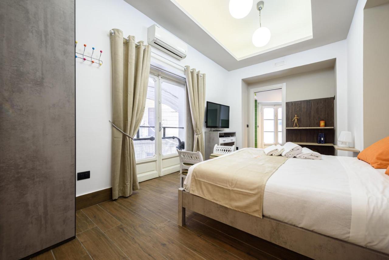 Piazza Nicola Amore 14 Neapel Exteriör bild